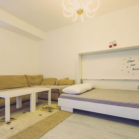 Hristovi Apartments Skopje Eksteriør billede