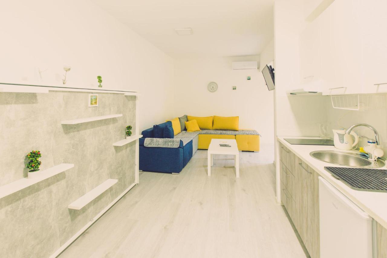 Hristovi Apartments Skopje Eksteriør billede